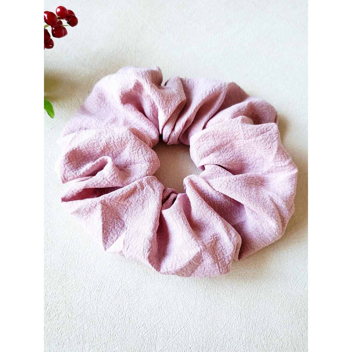 Mix Colors of Textured Hair Scrunchie