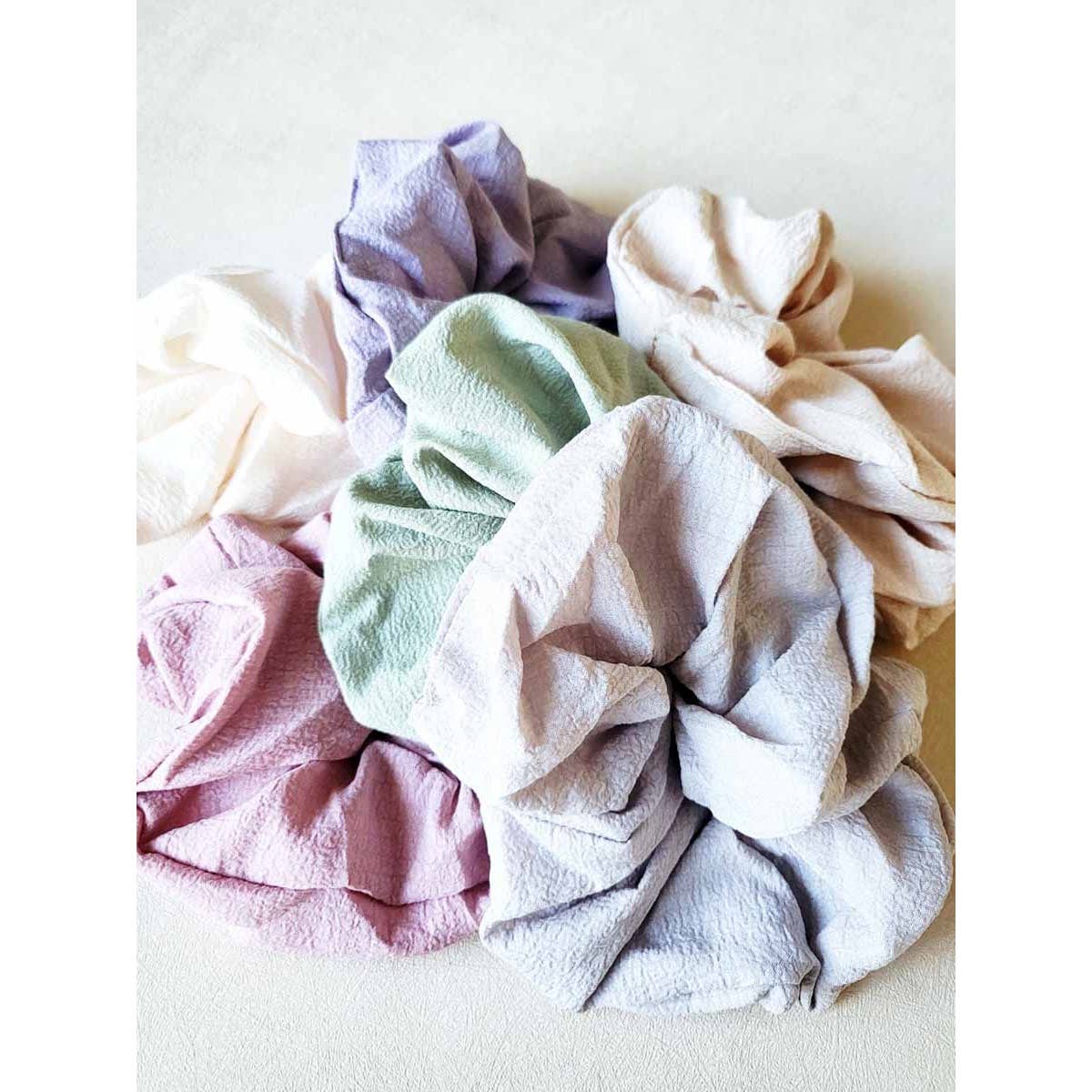 Mix Colors of Textured Hair Scrunchie